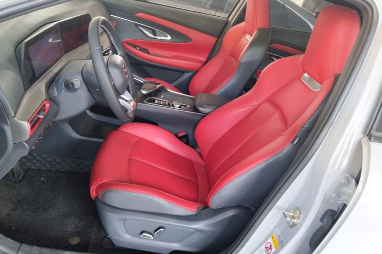 Used Changan UNI-T 2020 1.5T Prestige Version
