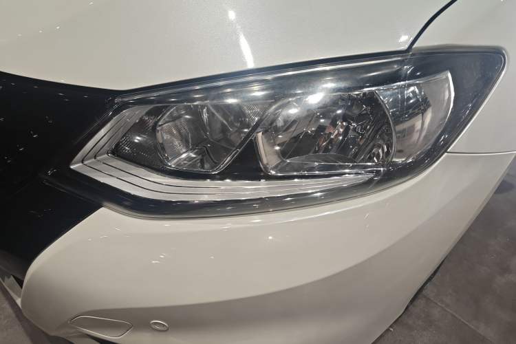 Used Nissan Tiida 2019 1.6L CVT Smart Drive Version China VI Standard
