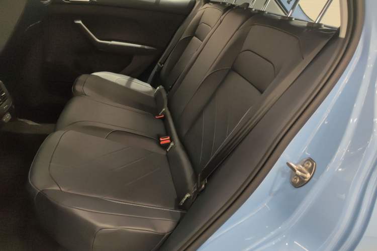 Used Volkswagen Tharu 2025 NewRui 300TSI Prestige Edition
