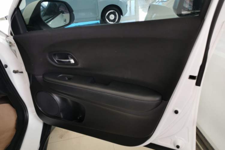 Used Honda Vezel 2017 1.5L CVT 2WD Comfort Model
