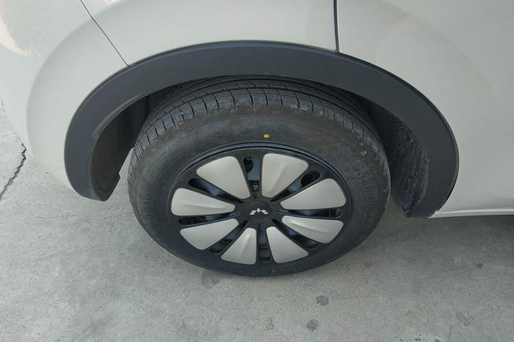 Used Wuling Bingo 2024 333 km Enjoyment Version
