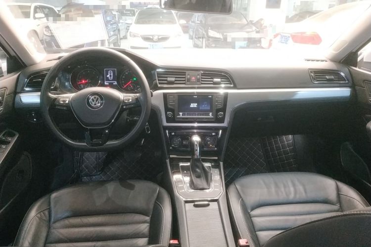 Used Volkswagen Lamando 2017 280TSI DSG Comfort Edition
