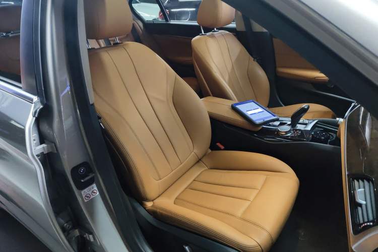 Used BMW 5 Series 2018 528Li Launch Special Edition
