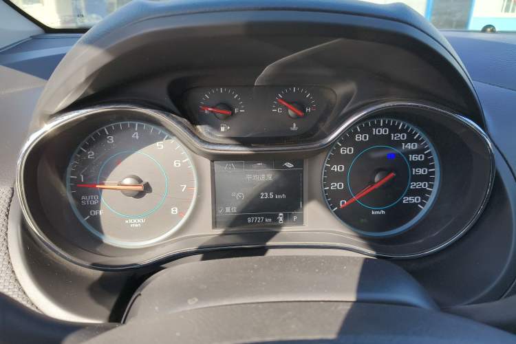 Used Chevrolet Cruze 2017 1.5L Automatic Pioneer Sunroof Edition
