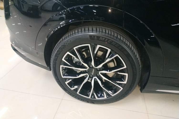 Used Zeekr 7X 2025 100kWh Long-Range All-Wheel Drive Intelligent Driving Version
