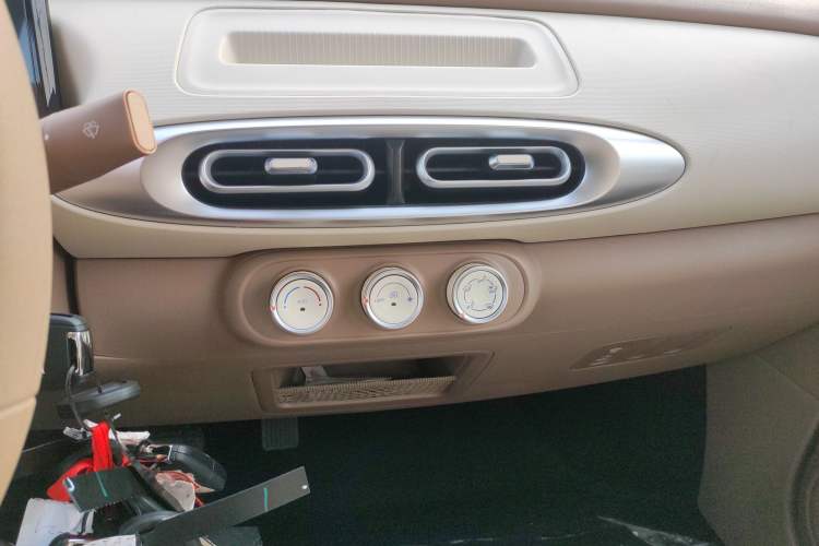 Used Wuling Hongguang MINIEV 2025 Four-Door Version Advanced Edition
