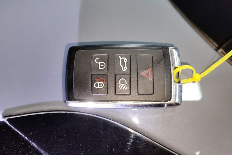 Used Land Rover Range Rover Evoque 2020 249 PS R-DYNAMIC S Sport Edition