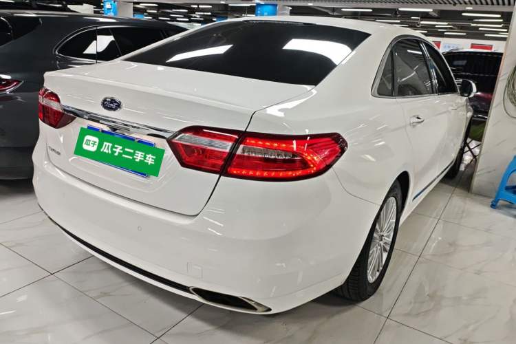 Used Ford Taurus 2015 EcoBoost 245 Fashion Edition