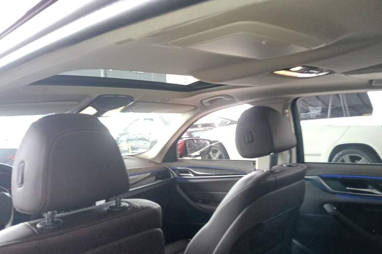 Used BMW 5 Series 2021 525Li Luxury Package
