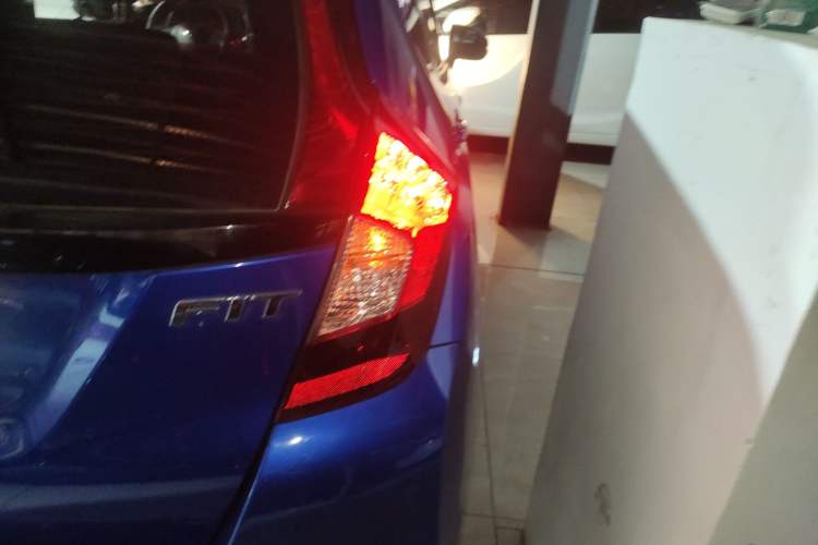 Used Honda Fit 2018 1.5L Manual Comfort Edition