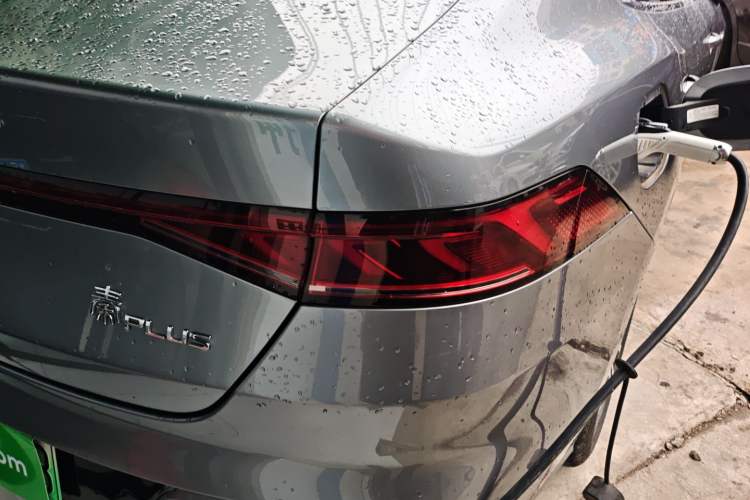 Used BYD Qin PLUS 2023 Champion Edition DM-i 120KM Excellence Model
