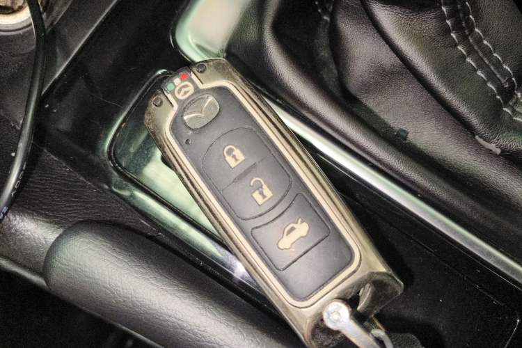 Used Mazda Mazda 3 Axela 2017 Sedan 1.5L Automatic Luxury Model Emission Standard China V
