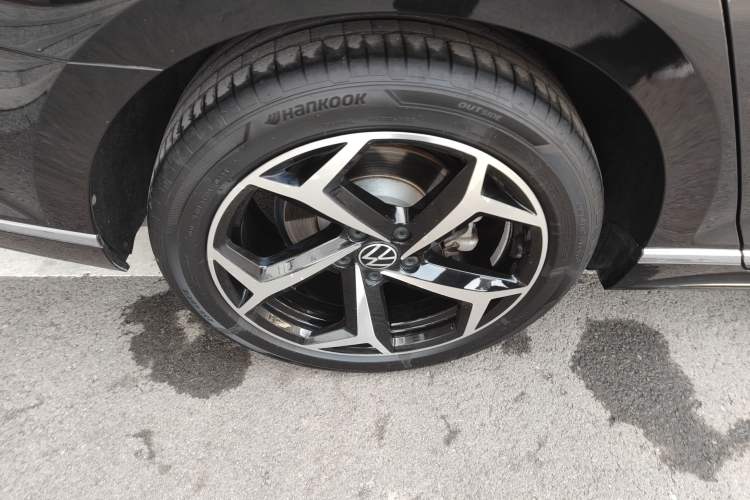 Used Volkswagen Magotan 2023 2 Million Units Limited Edition 280TSI DSG Leading Version