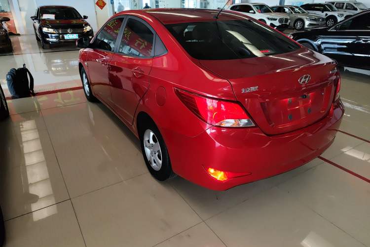 Used Hyundai Verna (older generation) 2016 1.4L Manual Smart GLS Trim