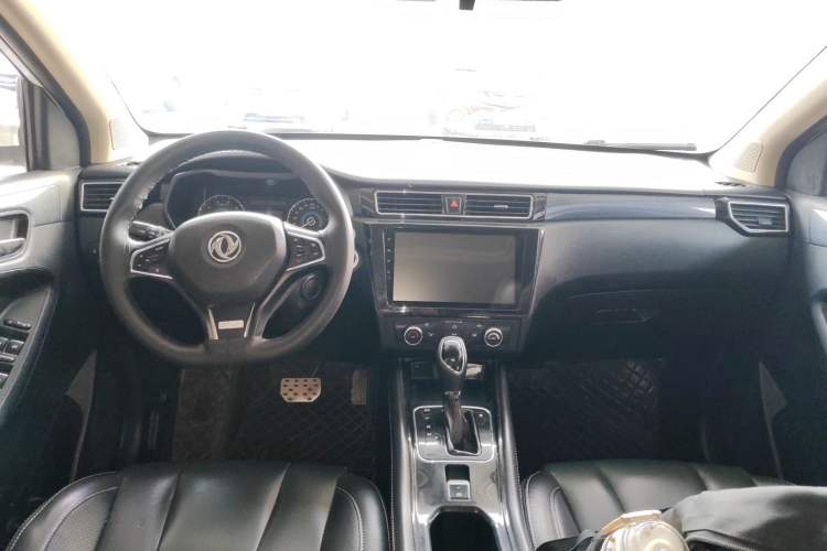 Used Dongfeng Fengon 580 2017 Revised Version 1.5T CVT Luxury Edition
