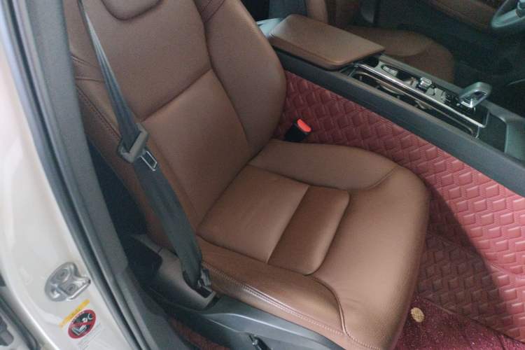 Used Volvo XC60 2024 B5 4x4 Smart Luxury Edition