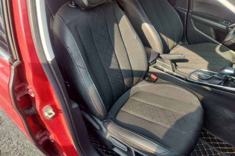 Used Peugeot 308 2016 230THP Automatic Luxury Edition
