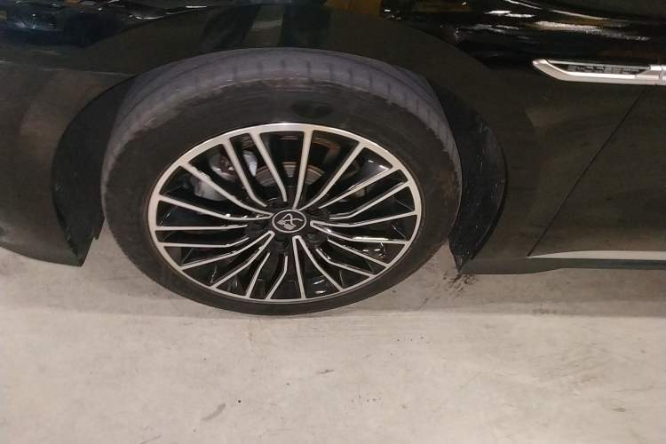 Used BYD Han 2023 DM-i Champion Edition 121KM Prestige Model
