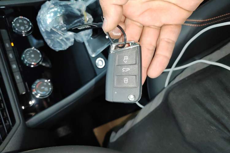 Used Volkswagen Bora 2025 Model, Facelifted 200TSI DSG Yuexing PRO Edition