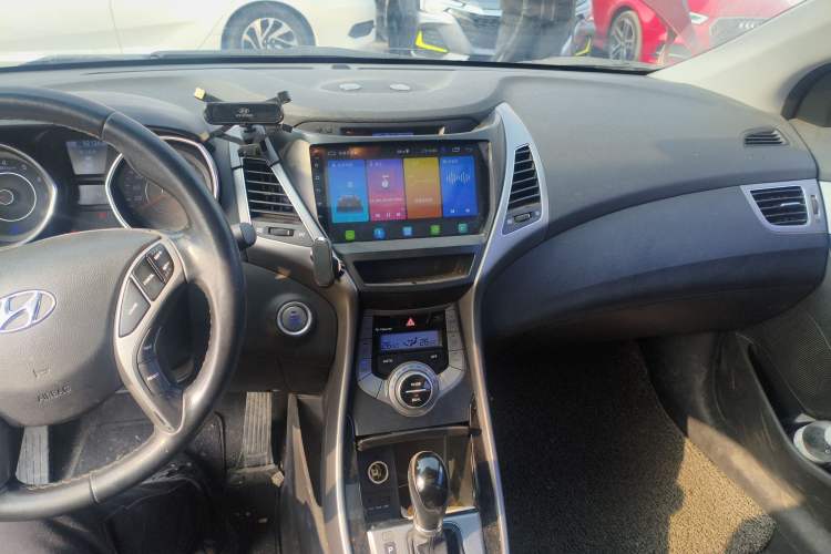 Used Hyundai Elantra (5th Generation / Langdong) 2015 1.6L Automatic Luxury Model