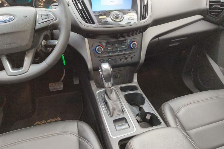 Used Ford Kuga 2018 EcoBoost 180 Two-Wheel-Drive Platinum Edition
