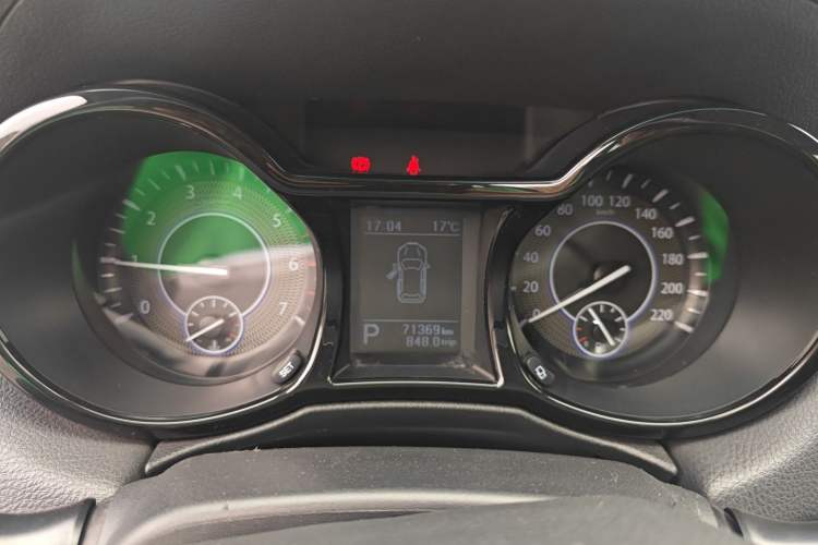 Used JMC Yusheng S350 2016 2.0T Automatic Two-Wheel Drive Gasoline Ultra-Luxury 5-Seater
