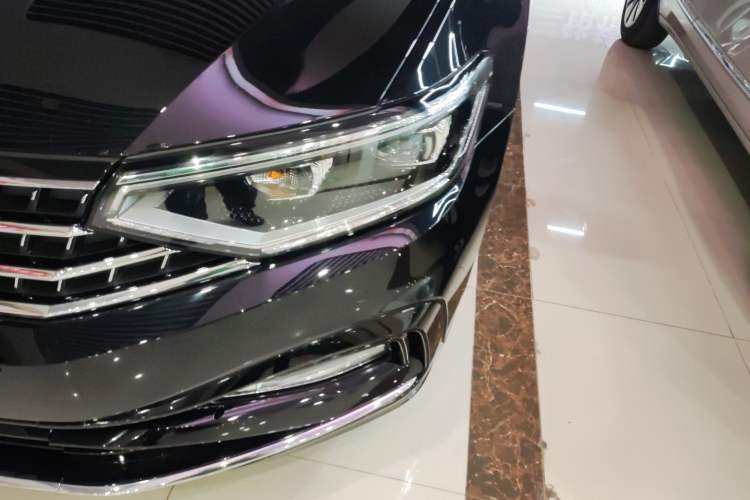 Used Volkswagen Magotan 2023 2 Million Units Commemorative Edition 330TSI DSG Luxury Version
