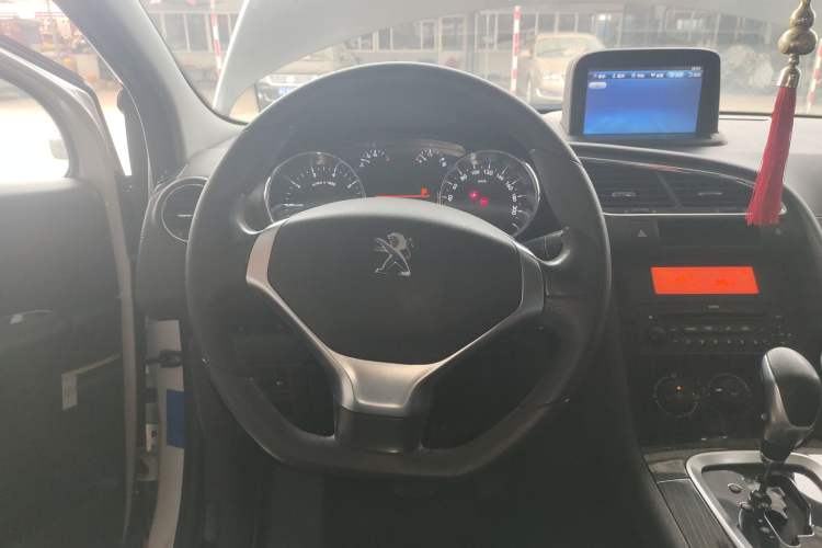 Used Peugeot 3008 2015 1.6THP Automatic Classic Edition