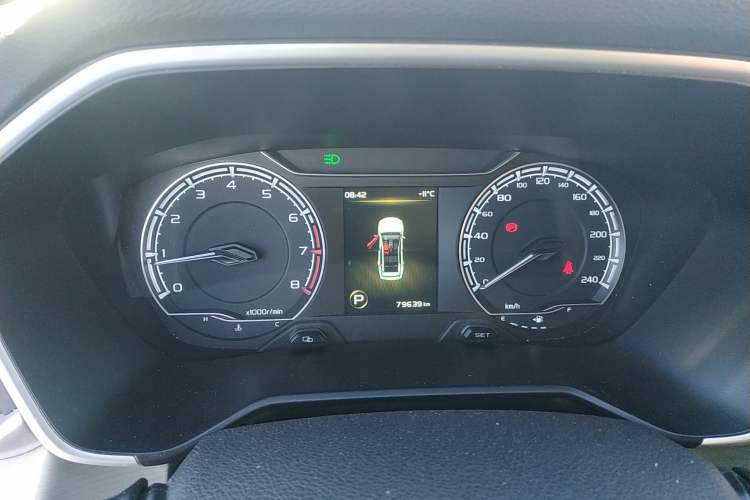 Used Geely Auto Vision X6 2020 1.4T CVT Luxury Edition
