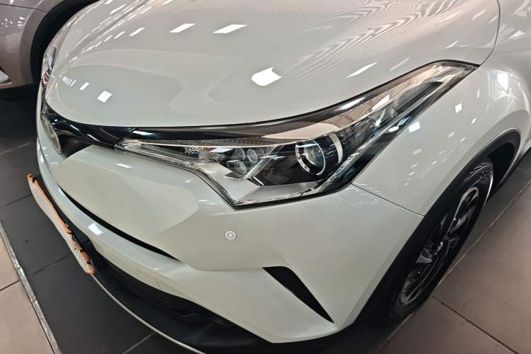 Used Toyota IZOA 2020 2.0L Enjoy Edition