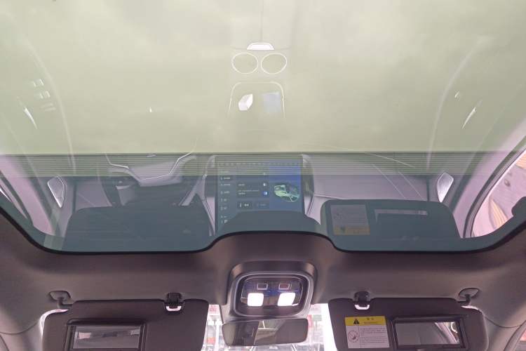 Used  SL03 2023 200Max Range-Extended Version
