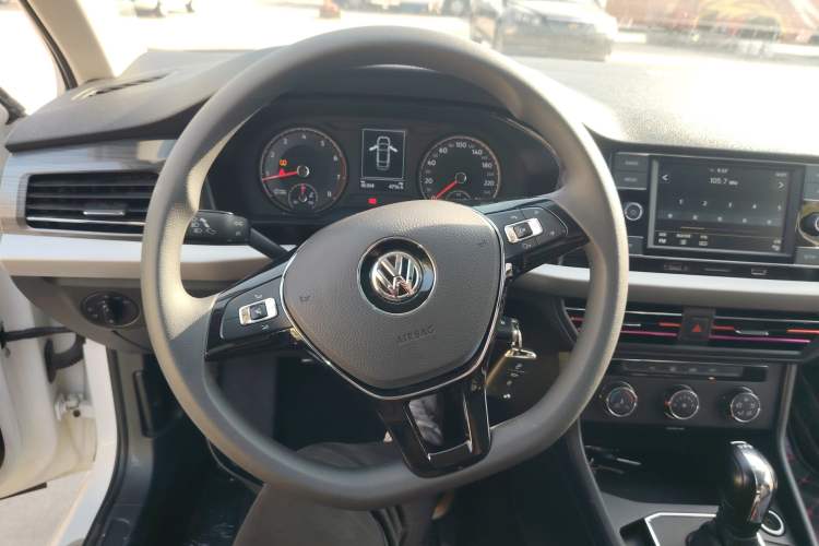 Used Volkswagen Lavida 2019 Hatchback 200TSI DSG Comfort Edition China VI
