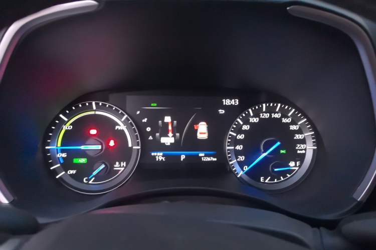 Used Toyota Highlander 2023 2.5L Smart Electric Hybrid Dual-Engine Two-Wheel Drive Elite Version 7-Seater PLUS Edition