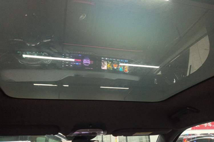 Used VOYAH FREE 2025 318 259 km All-Wheel-Drive Exploration Edition
