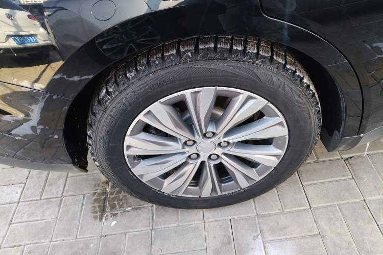 Used Hongqi E-QM5 2024 610 km PLUS
