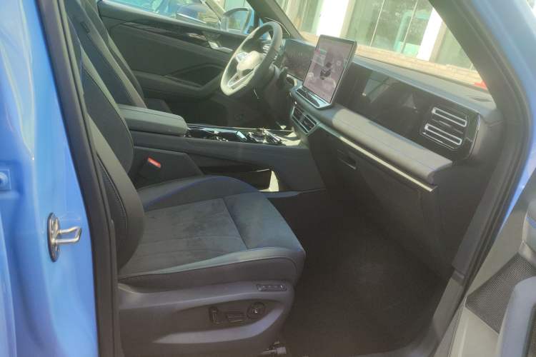 Used Volkswagen Tiguan L 
