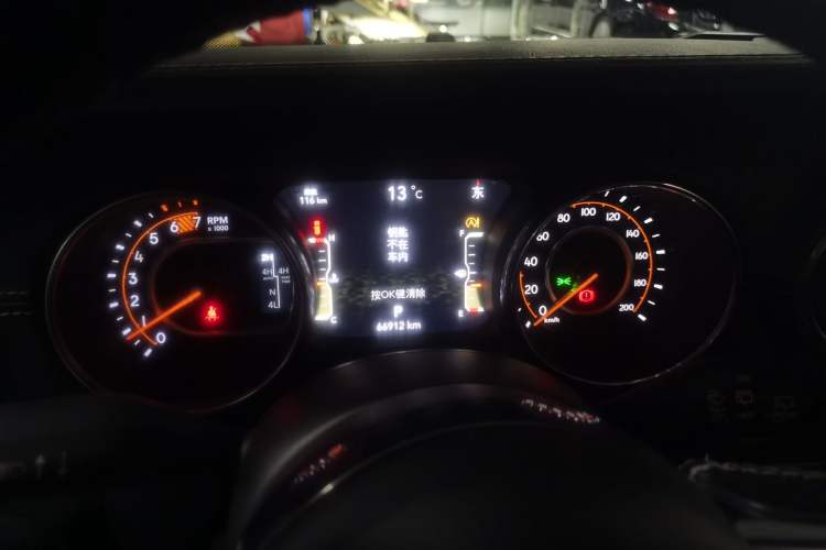 Used  Wrangler 2019 2.0T Sahara Four-Door Version China VI Emission Standard
