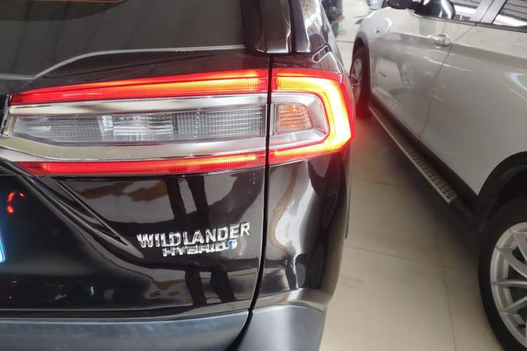 Used Toyota Wildlander 2020 Dual-Motor 2.5L E-CVT Four-Wheel Drive Luxury Edition