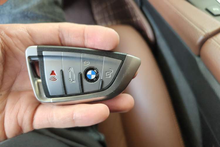 Used BMW 5 Series 2017 525Li Leading Model
