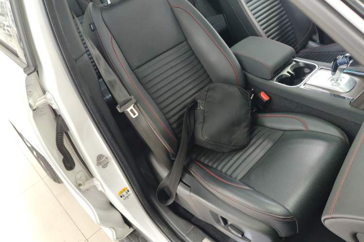 Used Land Rover Discovery Sport 2021 249 PS R-Dynamic S Performance Edition
