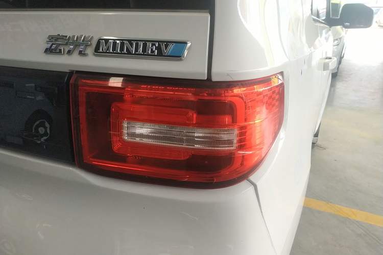 Used Wuling Hongguang MINIEV 2020 Freedom Version Lithium Iron Phosphate
