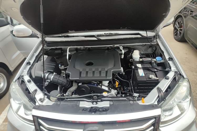 Used Great Wall Wingle 5 2017 2.0T European Version Diesel Two-Wheel Drive Advanced Large Double-Cab GW4D20E
