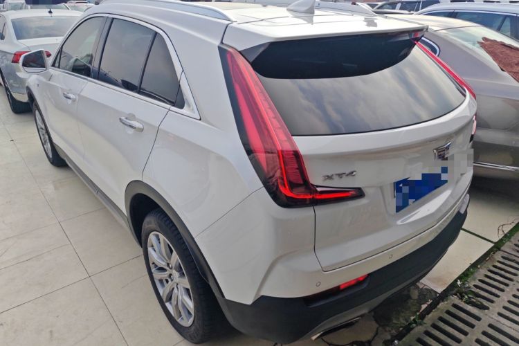 Used Cadillac XT4 2018 28T Two-Wheel Drive Leading Version
