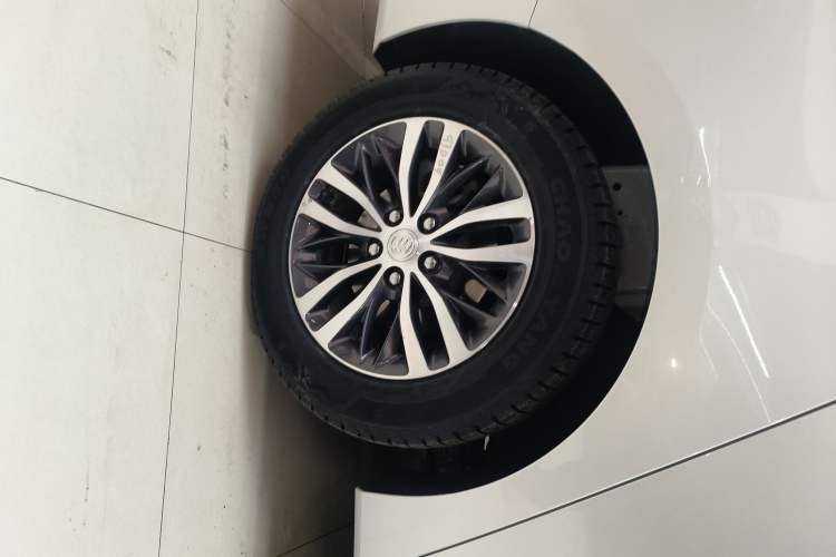 Used Buick GL8 2023 ES Lu Zun Deluxe Model
