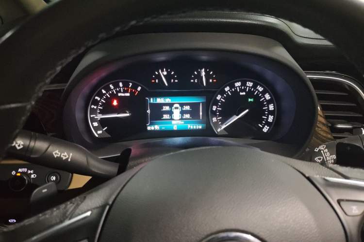 Used Buick GL8 2017 ES 28T Flagship Model China V Standard