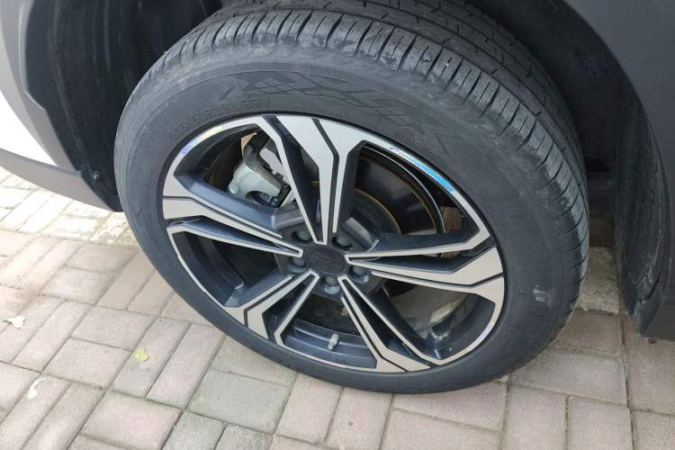 Used  L7 2023 1.5T 115 km Starship