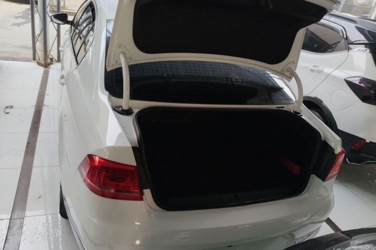 Used Volkswagen Magotan 2013 1.8TSI Premier Model
