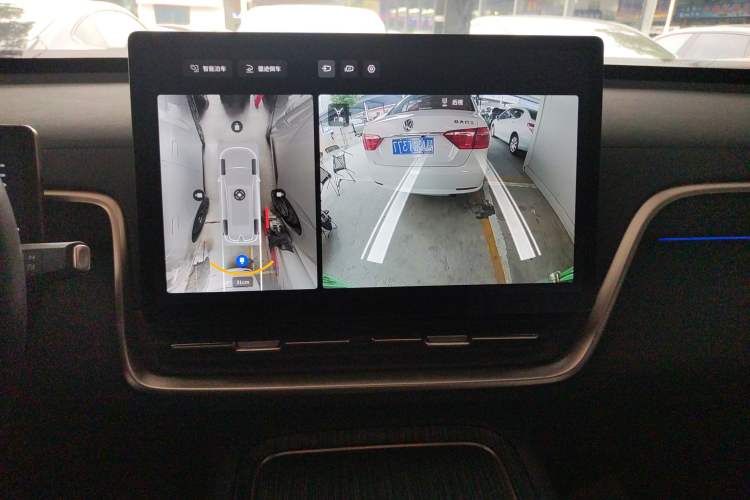 Used  eπ008 2024 210Max Range-Extended Version 6 Seats
