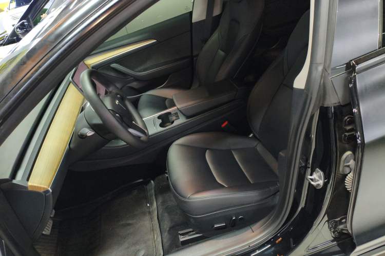 Used Tesla Model 3 2021 Revised Version II – Performance High-Performance All-Wheel-Drive Edition
