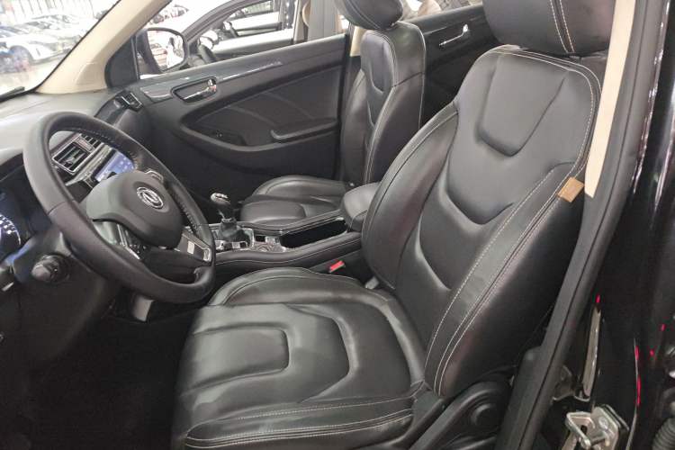 Used Dongfeng Fengon 580 2016 1.5T Manual Luxury Version